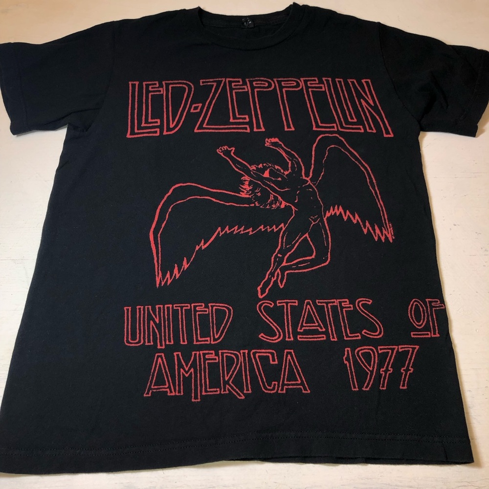 Led Zeppelin Black Graphic Band Tee with Red Print, Small, pre-owned,100% Cotton